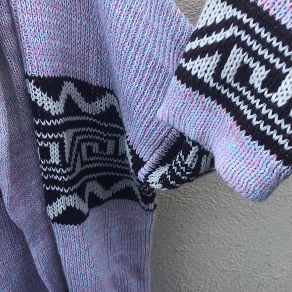 🌹🌹Ecote Patterned Sweater/Cardigan Size L BNWT🌹🌹 - Picture 5 of 9